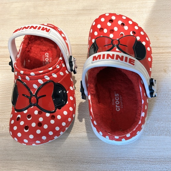 Disney Minnie Mouse Crocs - Picture 4 of 4